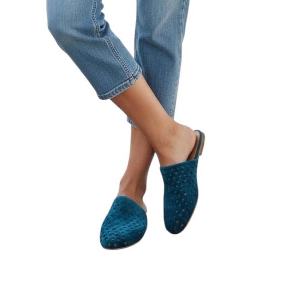 NWT’s Franco Sarto turquoise Glena 2 mules. Size 8.5